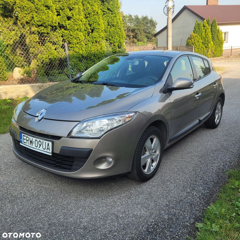 Renault Megane 1.6 16V Color Edition - 1