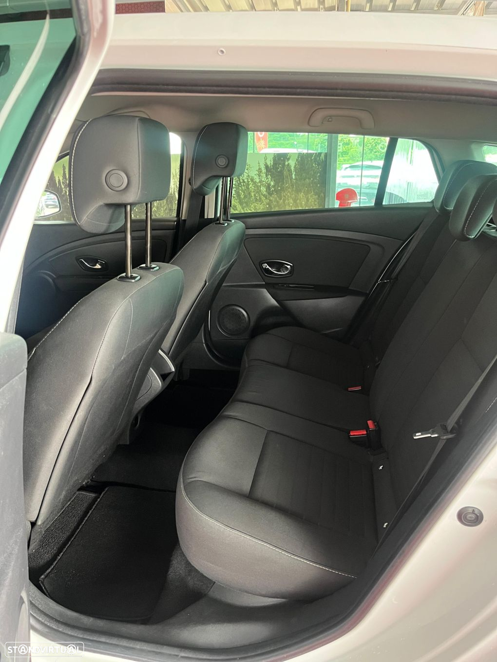 Renault Mégane Sport Tourer 1.5 dCi Limited SS - 25