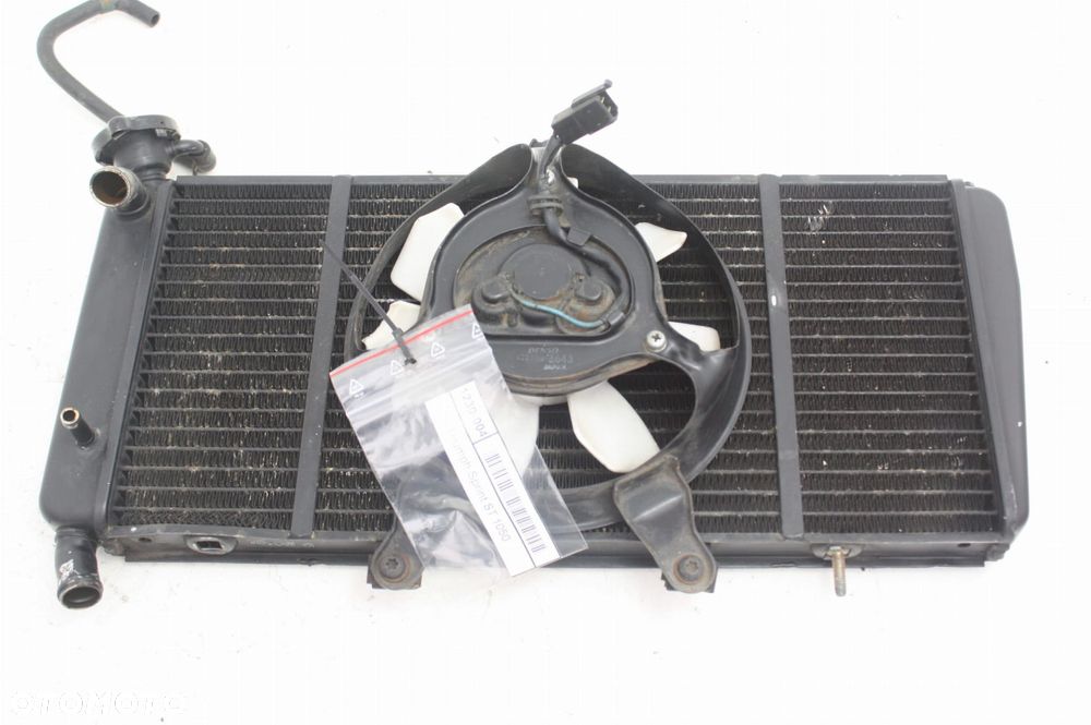 CHŁODNICA Z WENTYLATOREM Triumph Sprint ST 1050 - 1