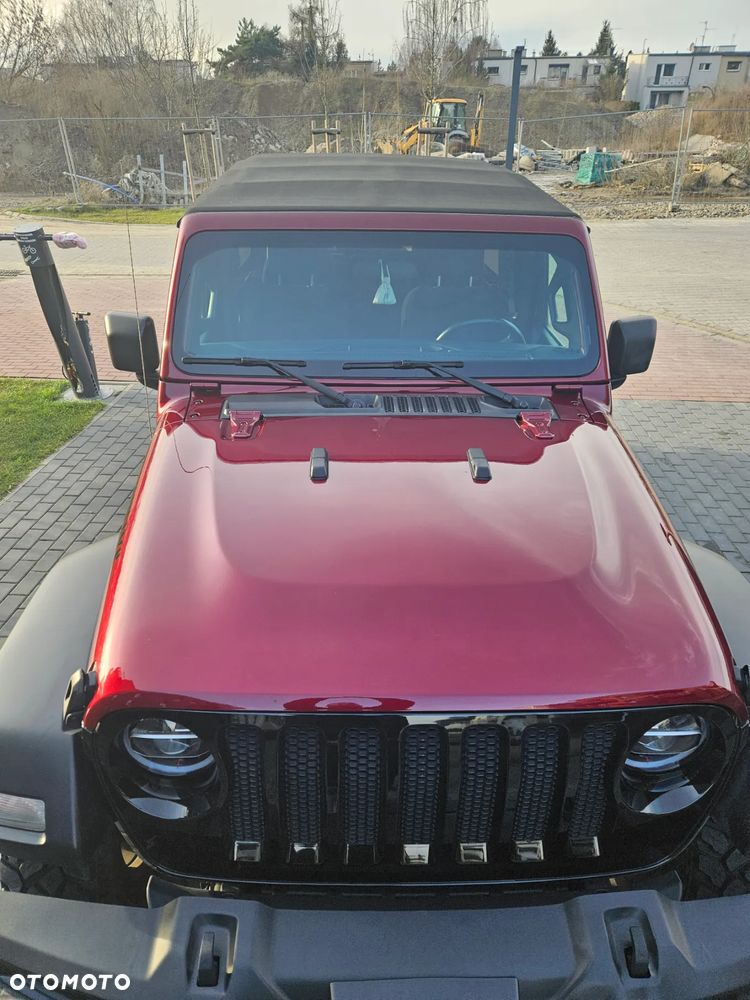 Jeep Wrangler - 16