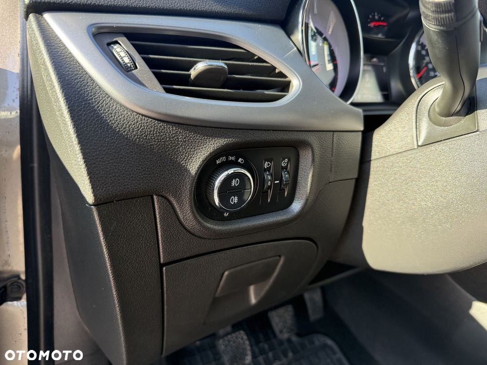 Opel Astra - 11