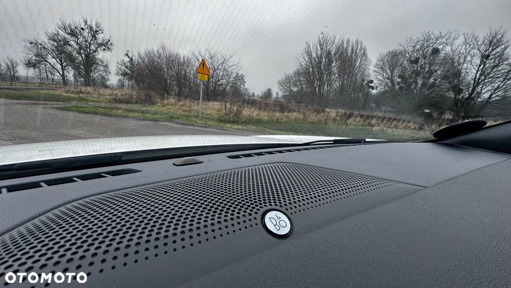 Ford Kuga 2.5 Duratec PHEV ST-LINE X - 27