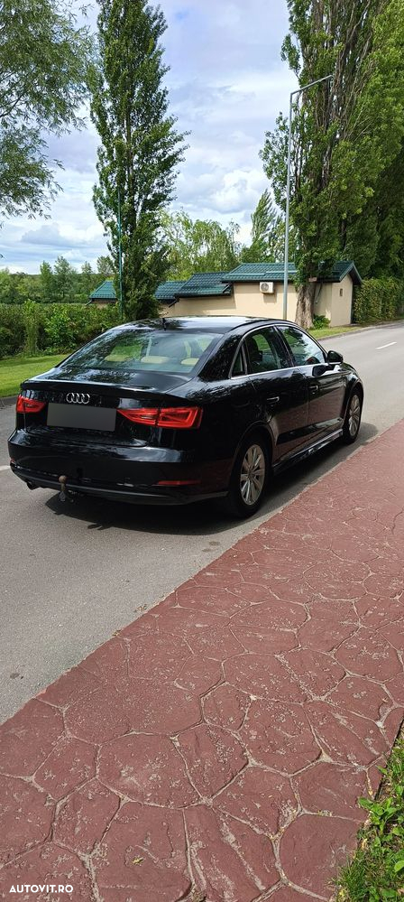 Audi A3 1.6 TDI clean Attraction - 4
