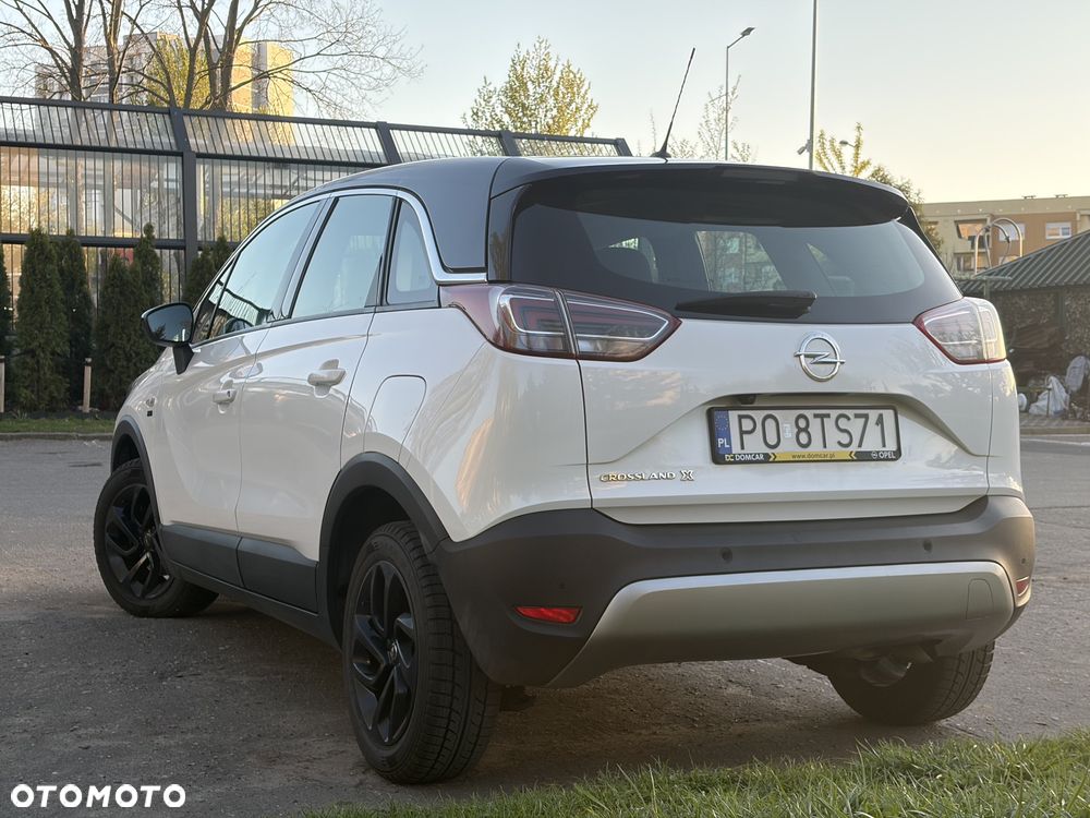 Opel Crossland X - 11