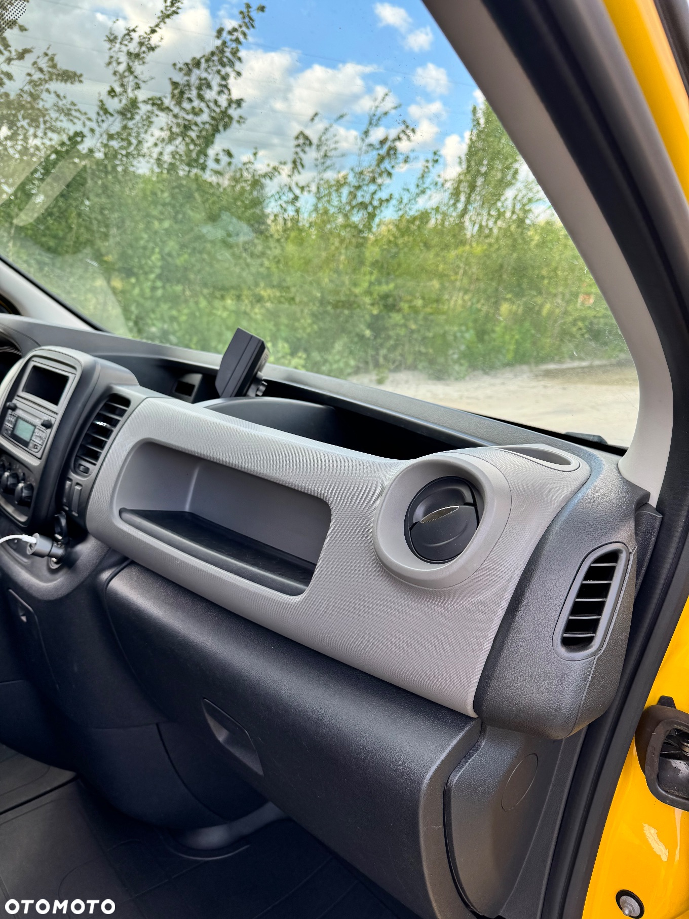 Renault Trafic - 23