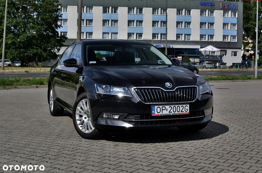 Skoda Superb 1.4 TSI ACT Ambition - 9