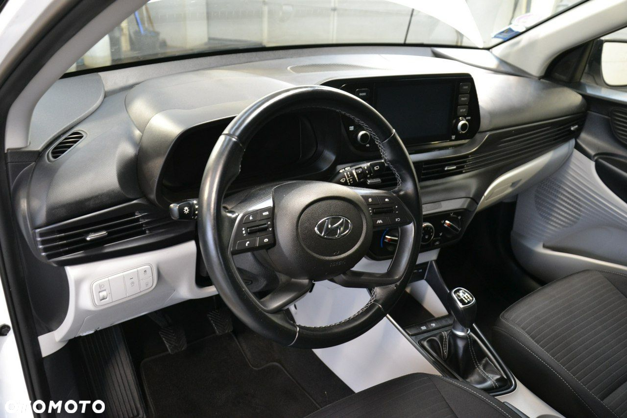 Hyundai i20 - 15