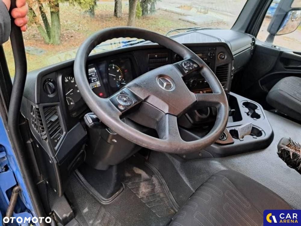 Mercedes-Benz Arocs - 16