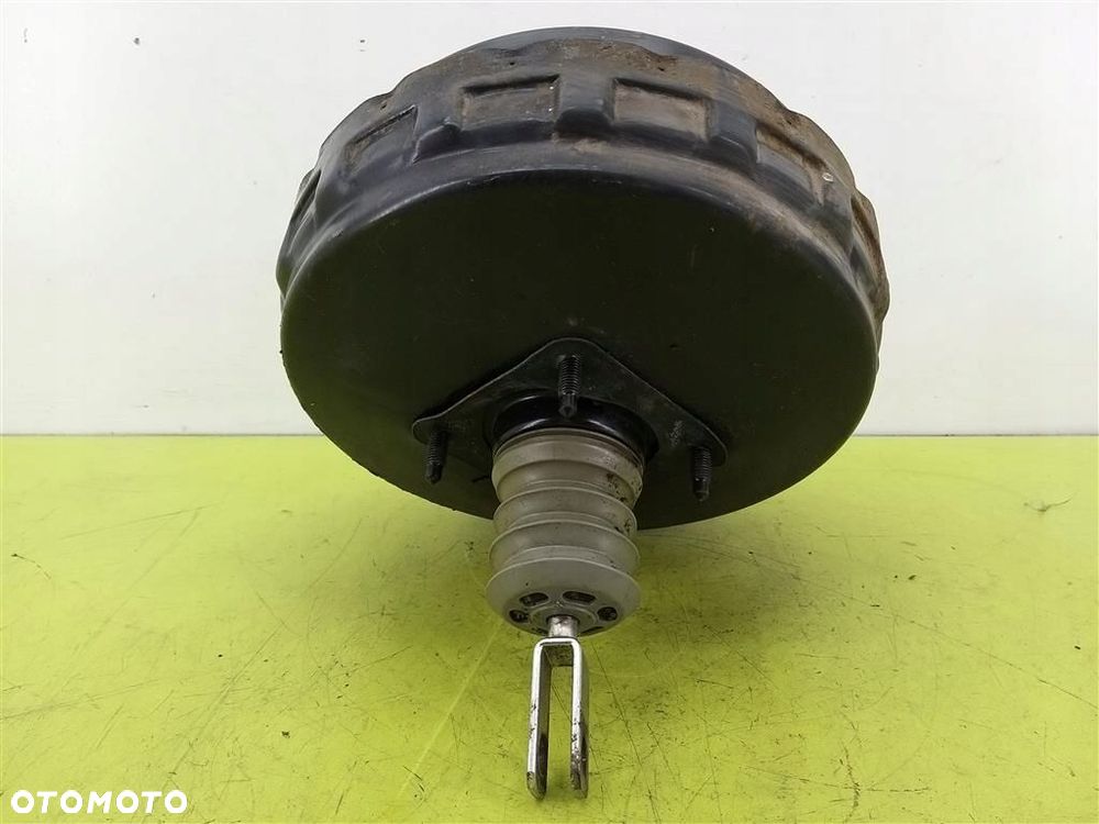 Serwo hamulca VW Transporter T4 1992-2003 2.5 TDI  102KM 7D0612105A - 5