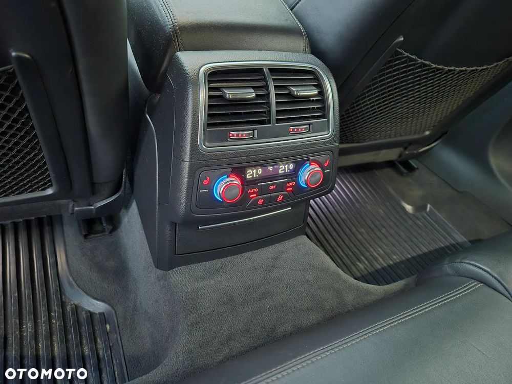 Audi A6 Avant 2.0 TDI Ultra DPF S tronic - 17