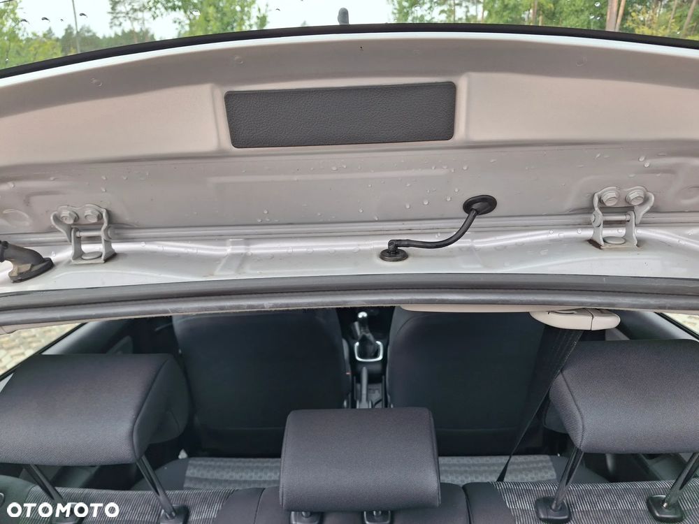 Toyota Yaris 1.0 Active EU6 - 16
