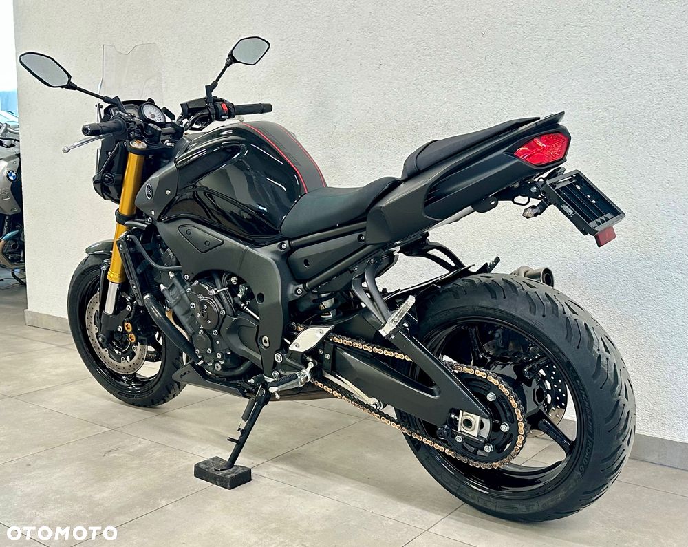 Yamaha FZ8 - 3