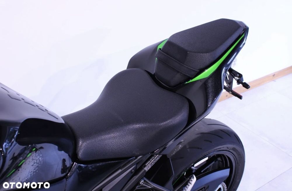 Kawasaki Z 900 - 12