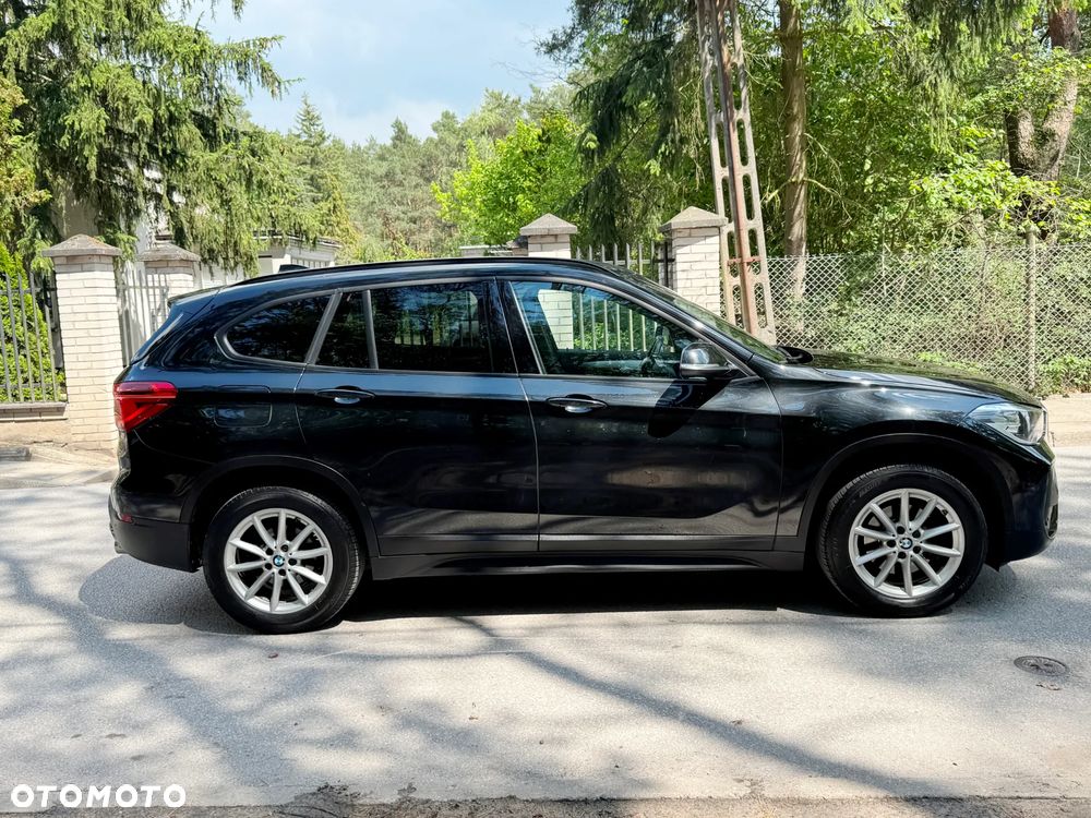 BMW X1 xDrive18d Business Edition - 10