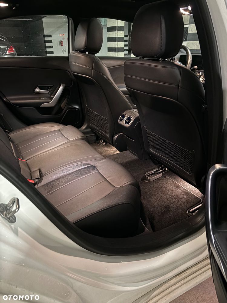 Mercedes-Benz Klasa A 220 4Matic 7G-DCT - 17