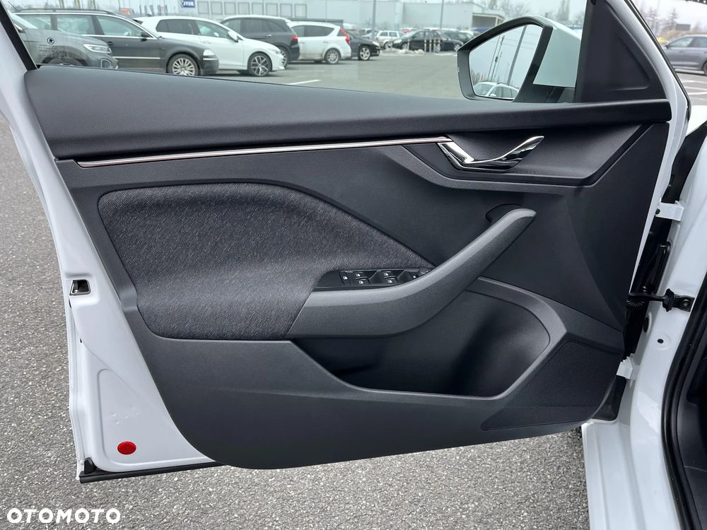 Skoda Scala 1.5 TSI Selection DSG - 10