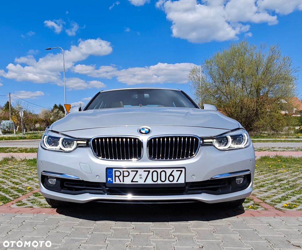 BMW Seria 3 340i xDrive Edition Luxury Line Purity - 31