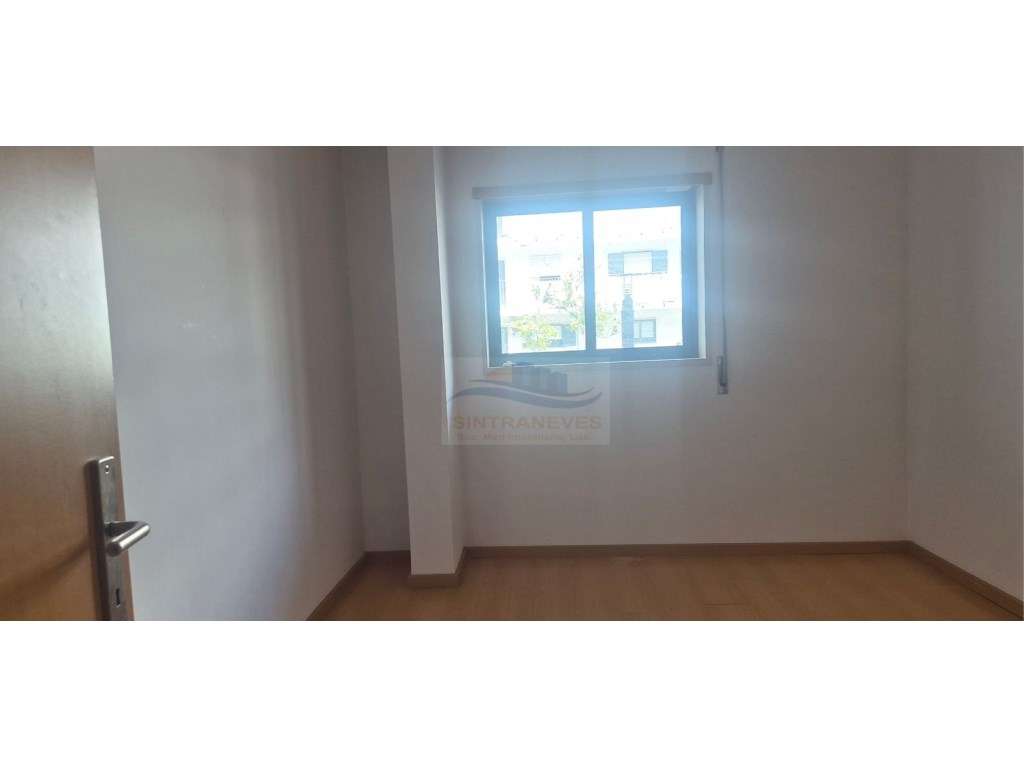 Apartamento T2 em RC em Ótima Localização na Ameixoeira, Lisboa, Co... - Grande imagem: 5/14