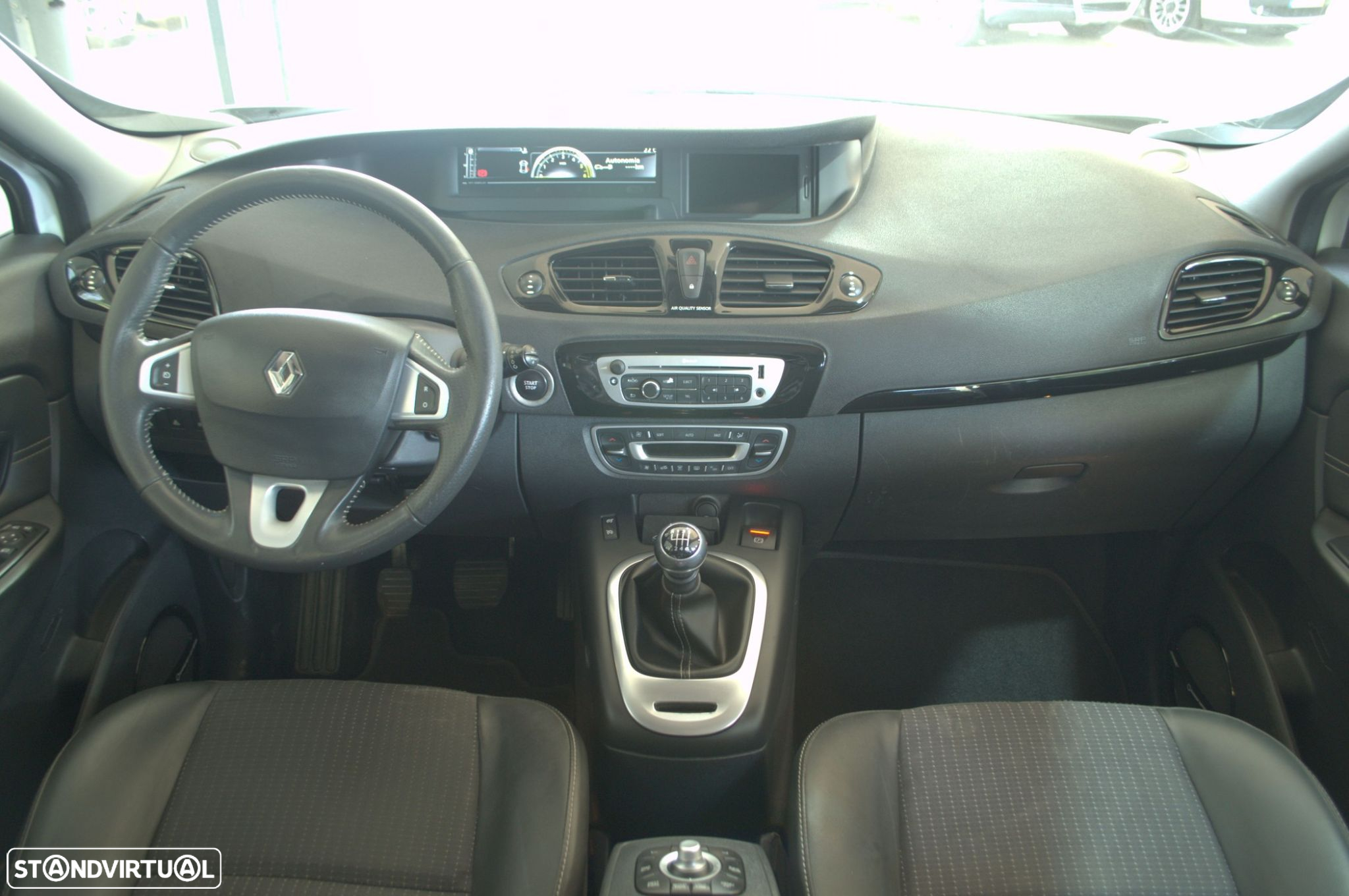 Renault Scénic 1.5 dCi Bose Edtion SS - 19