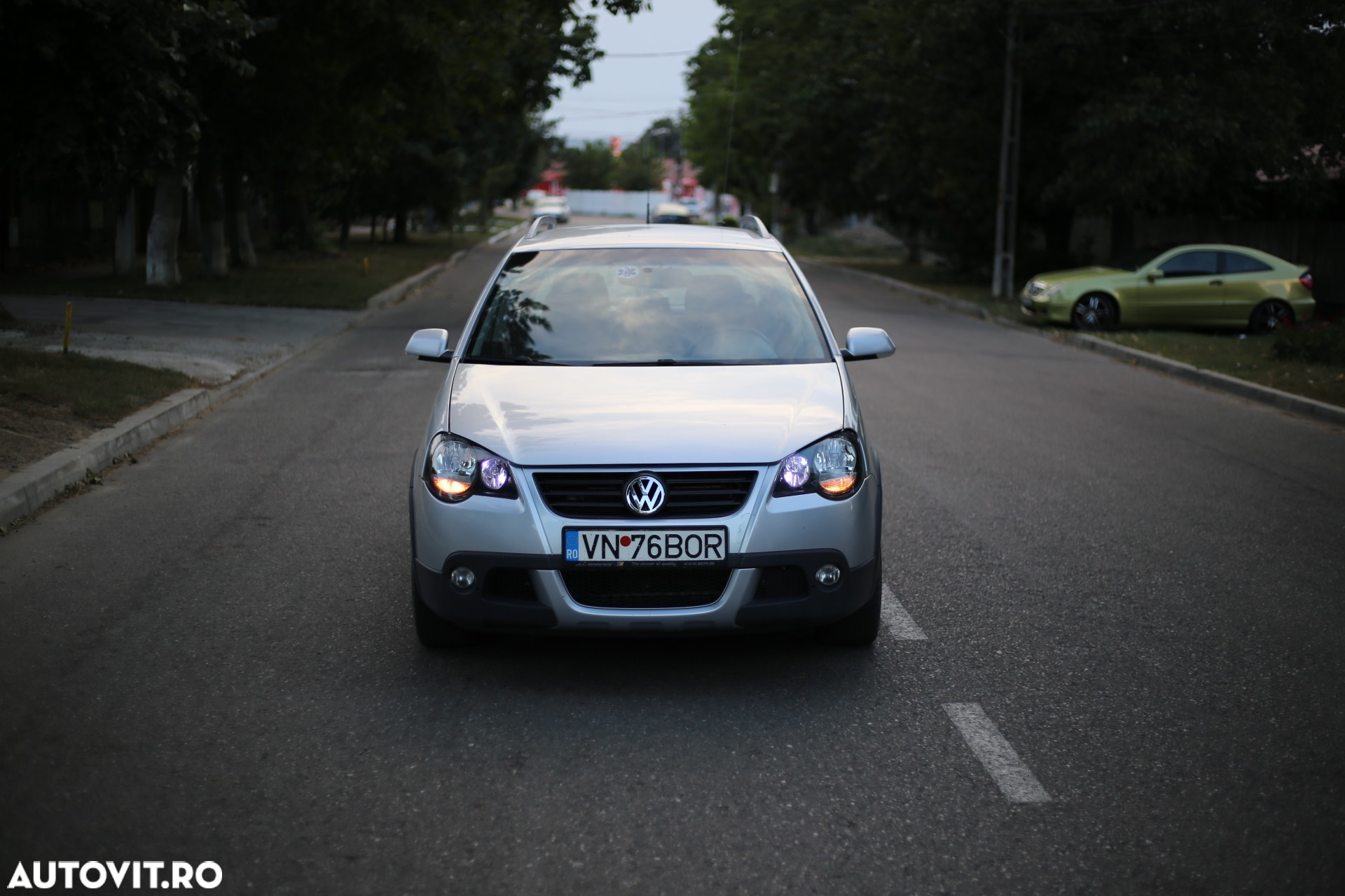 Volkswagen Polo 1.4 Cross - 12