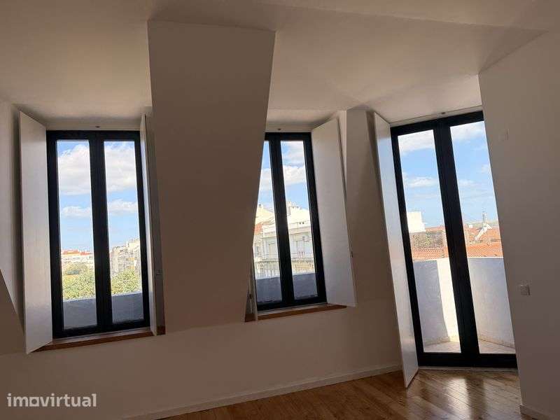 Apartamento novo com varanda na Calçada da Ajuda - Grande imagem: 3/12
