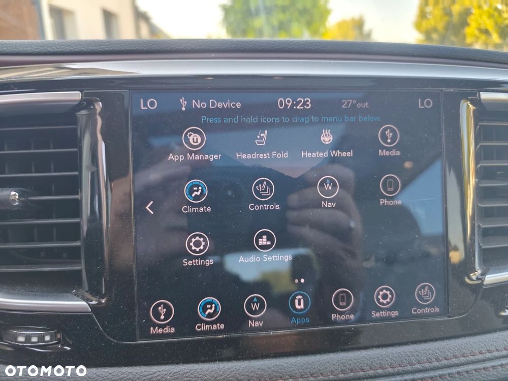 Chrysler Pacifica - 12