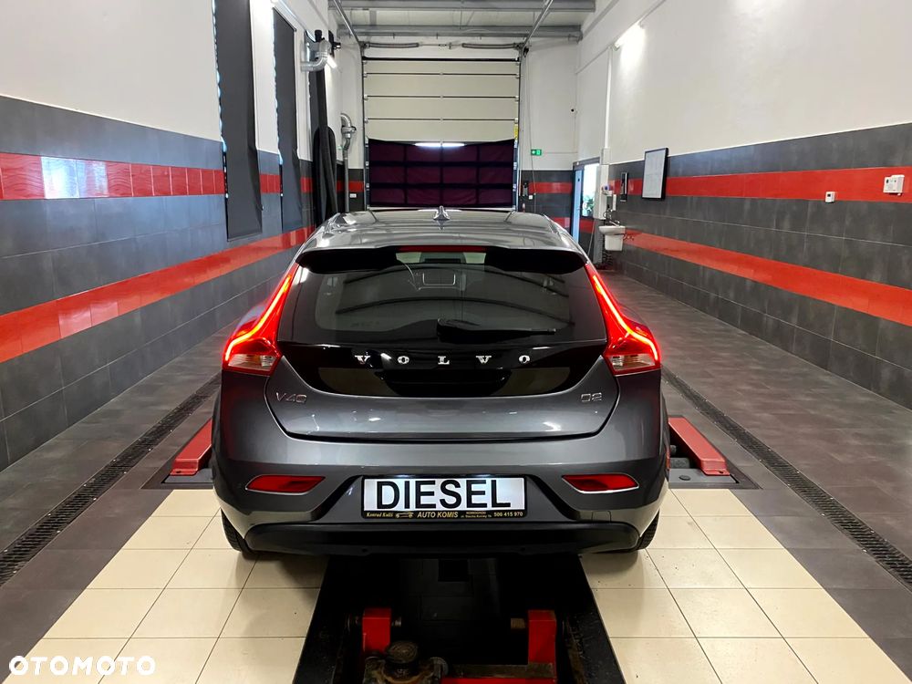 Volvo V40 D2 Drive-E Summum - 11
