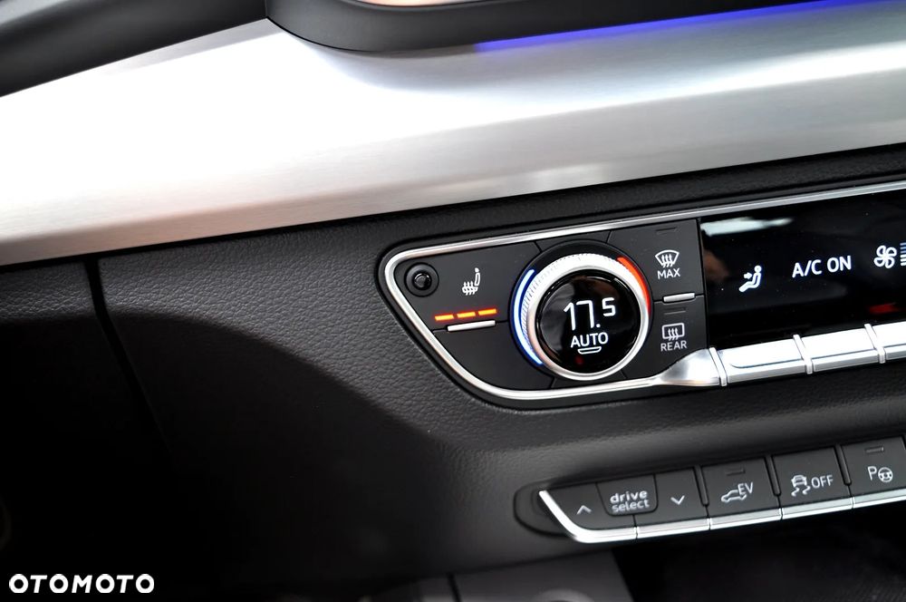 Audi Q5 50 TFSIe quattro S tronic S line - 33