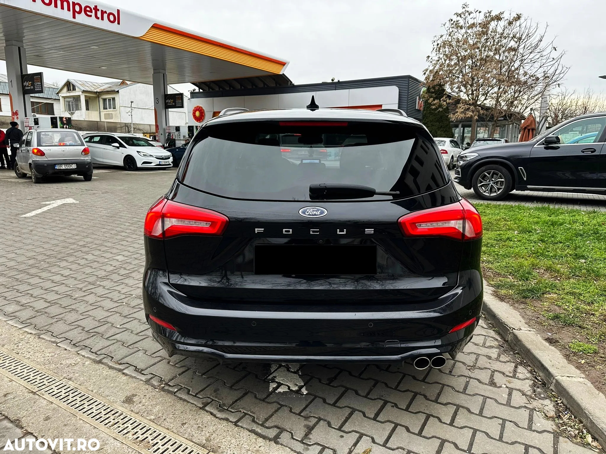 Ford Focus Turnier 1.0 EcoBoost Start-Stopp-System ST-LINE - 5