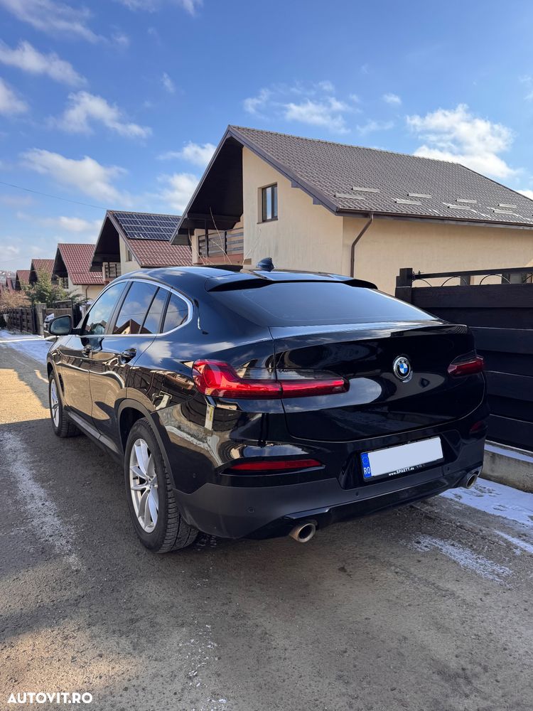 BMW X4 xDrive20i AT Advantage - 4