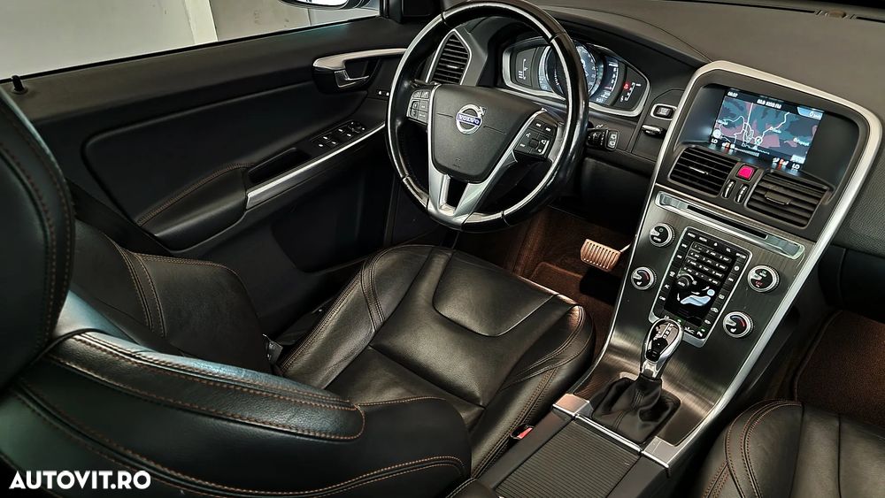 Volvo XC 60 D4 Geartronic Summum - 30