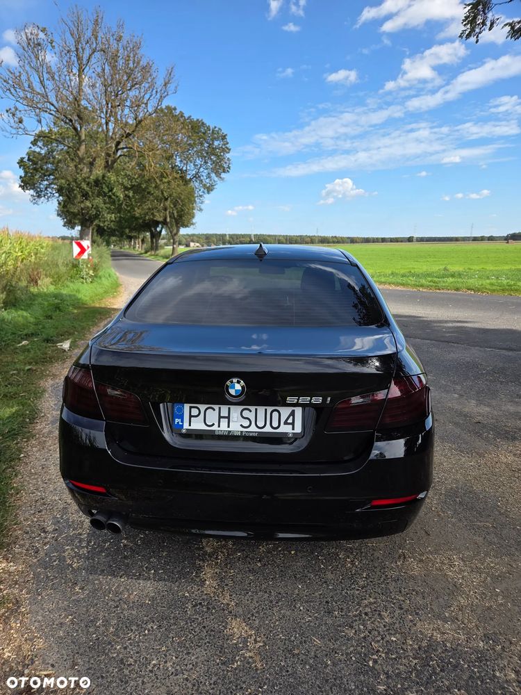 BMW Seria 5 528i Sport-Aut Luxury Line - 5