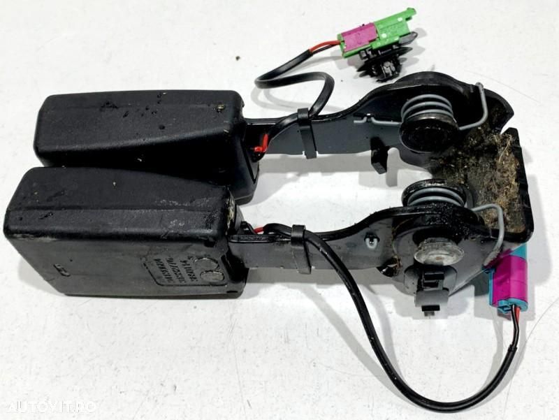 Pretensioner centura stanga si mijloc spate Volvo XC60 facelift (2013-2017) 34130684 - 1