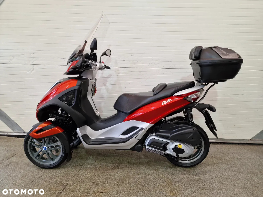 Piaggio MP-3 - 16