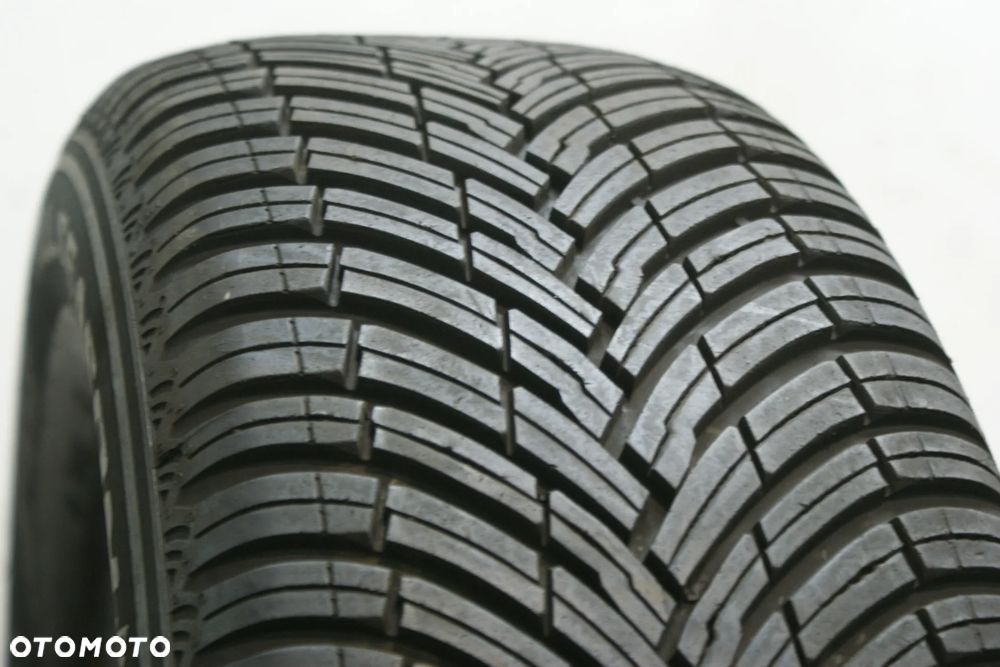 225/60R17 PIRELLI ALL SEASON CINTURATO SF3 , 6,5mm 2024r B3368 - 2