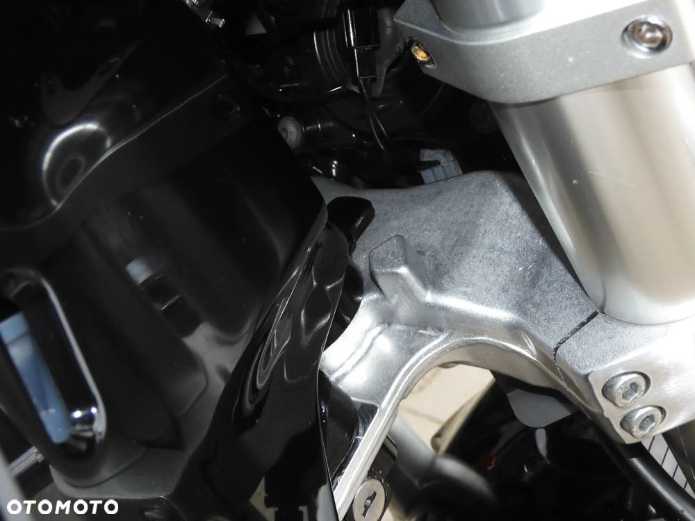 Suzuki Intruder - 21