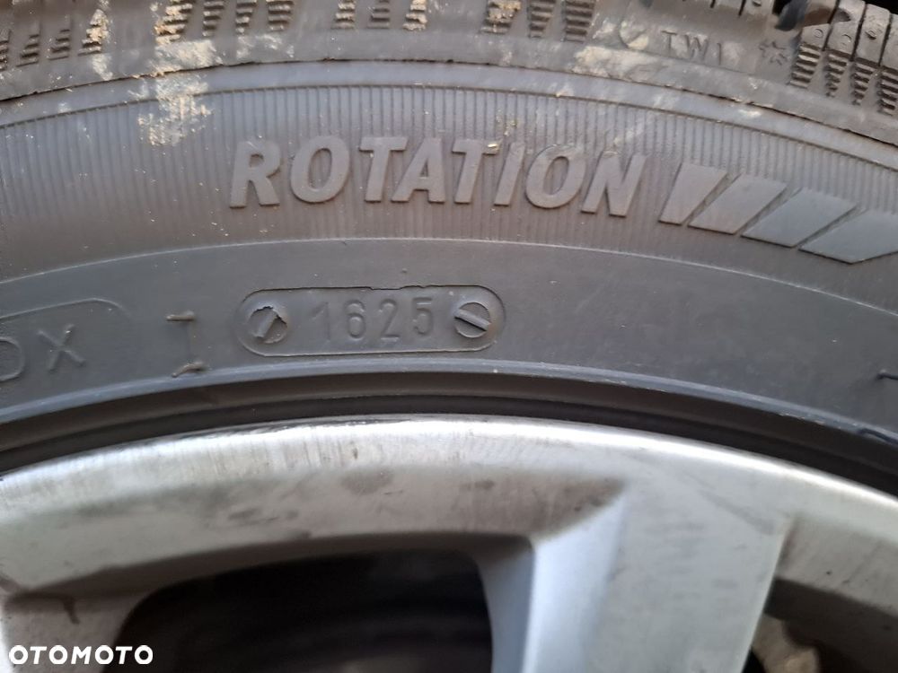 Volkswagen Golf - 11