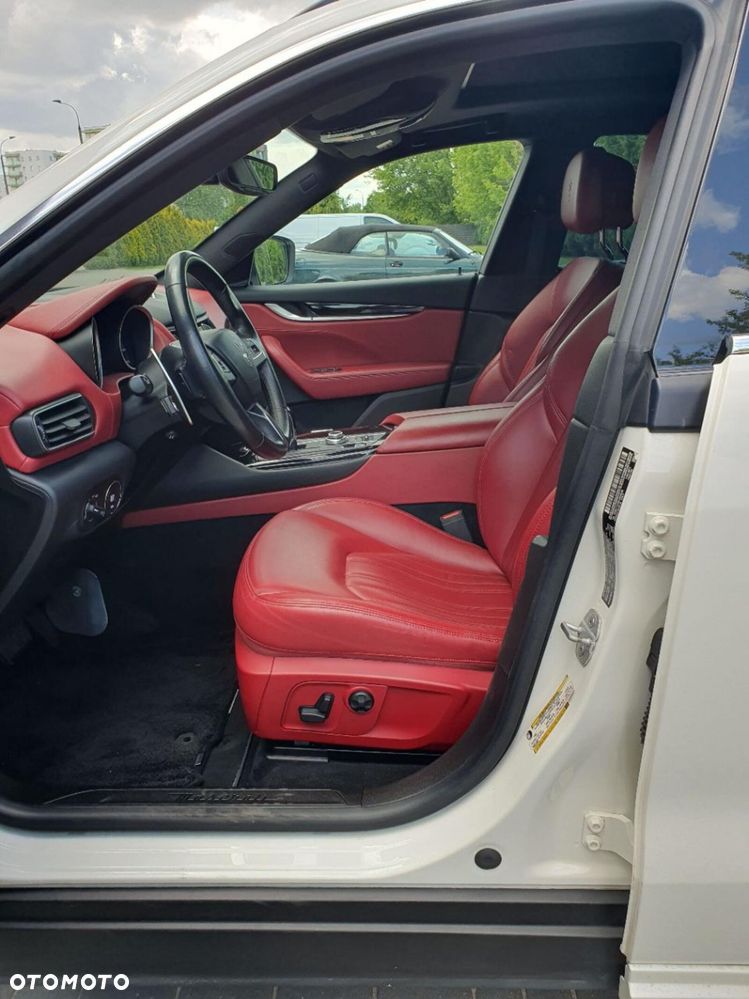 Maserati Levante S Q4 - 18