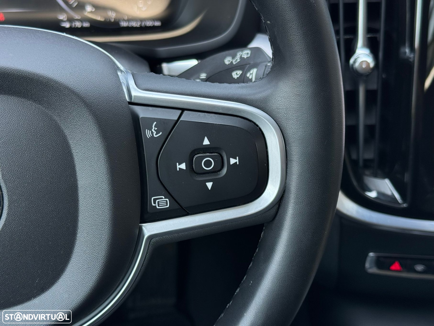 Volvo V60 2.0 T6 AWD TE Inscription Expression - 33