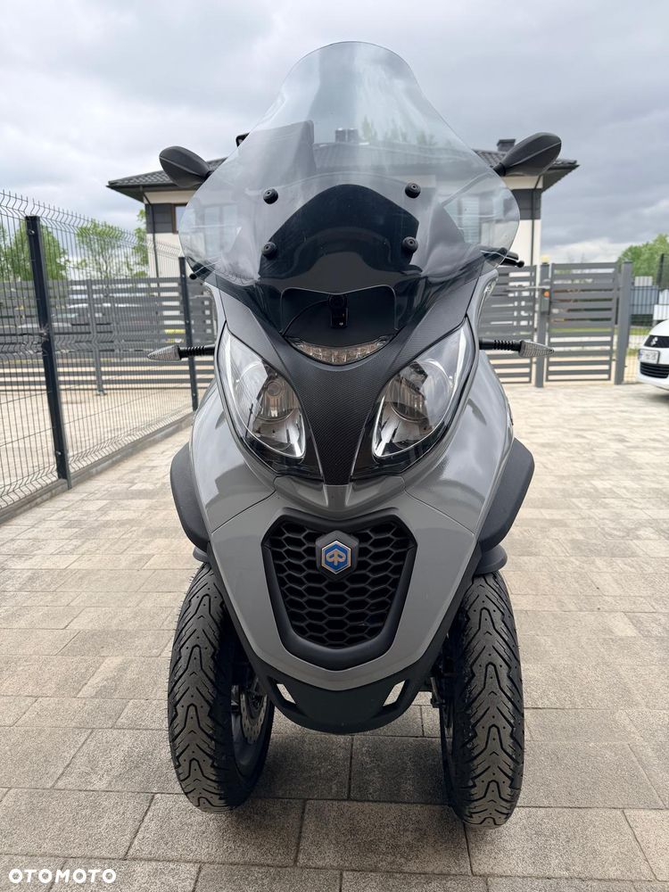 Piaggio MP-3 - 13