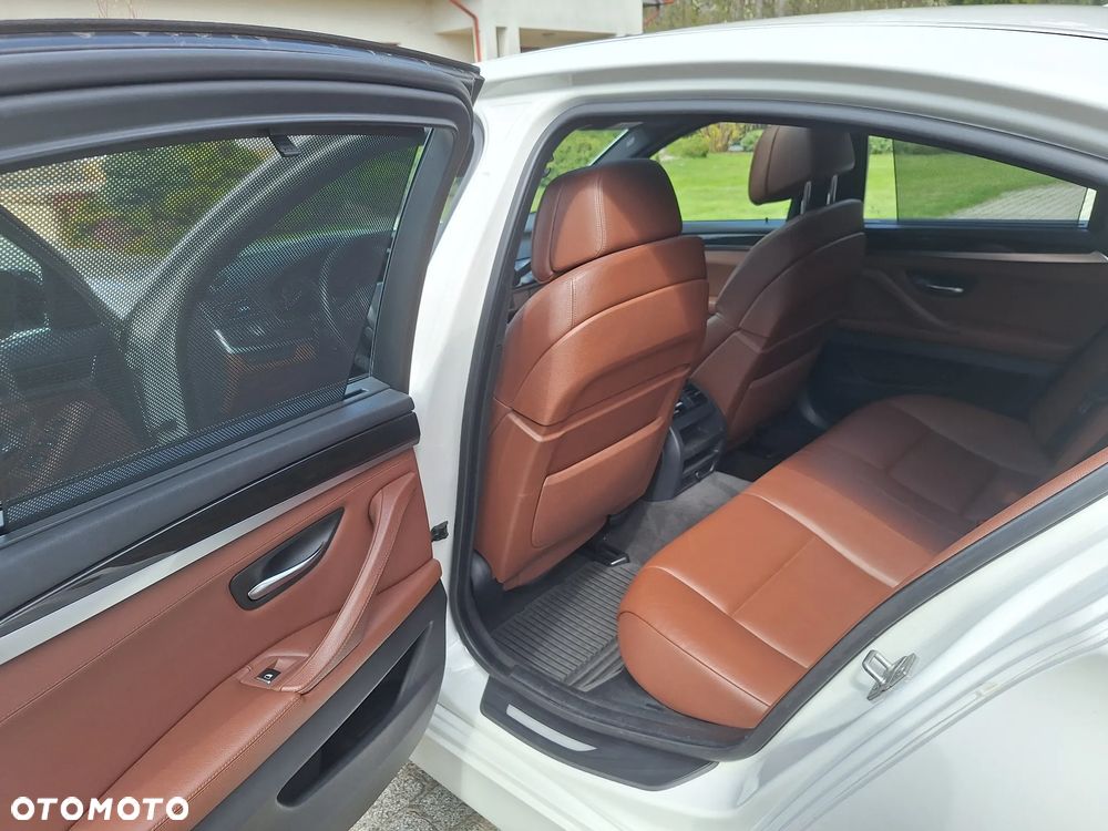 BMW Seria 5 - 11