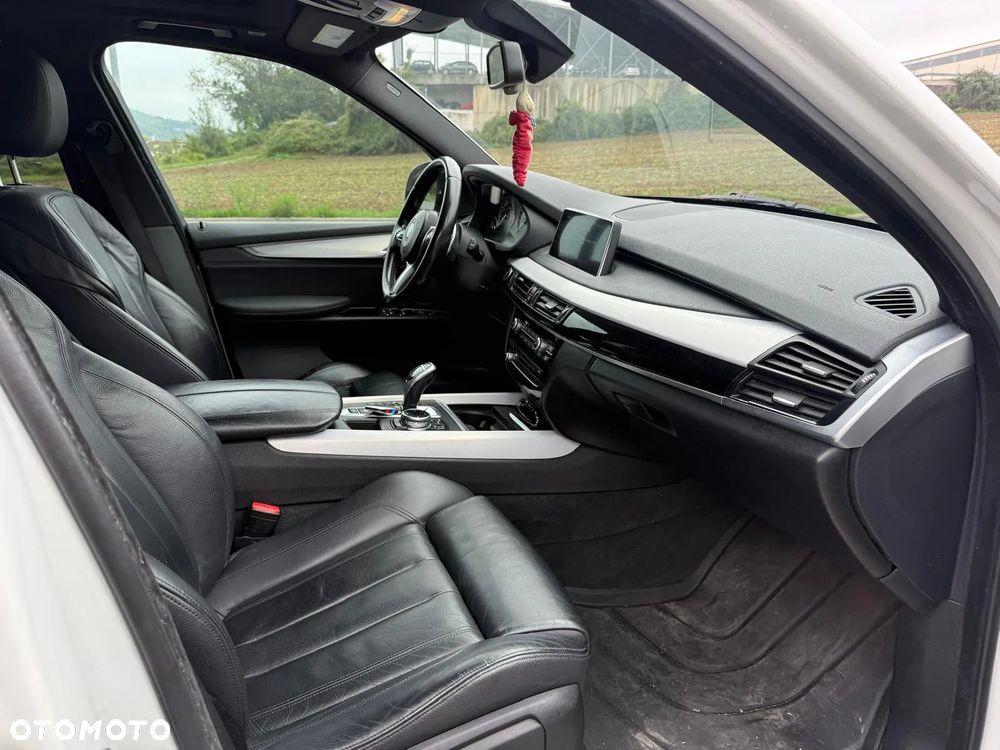 BMW X5 xDrive35i - 9