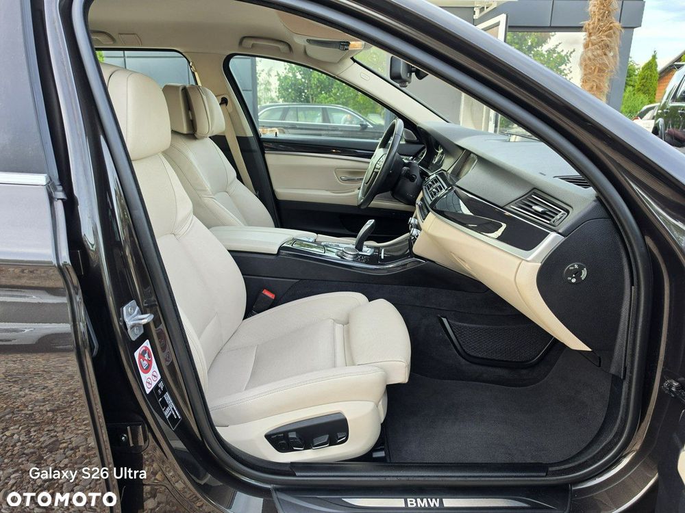 BMW Seria 5 535d xDrive - 27