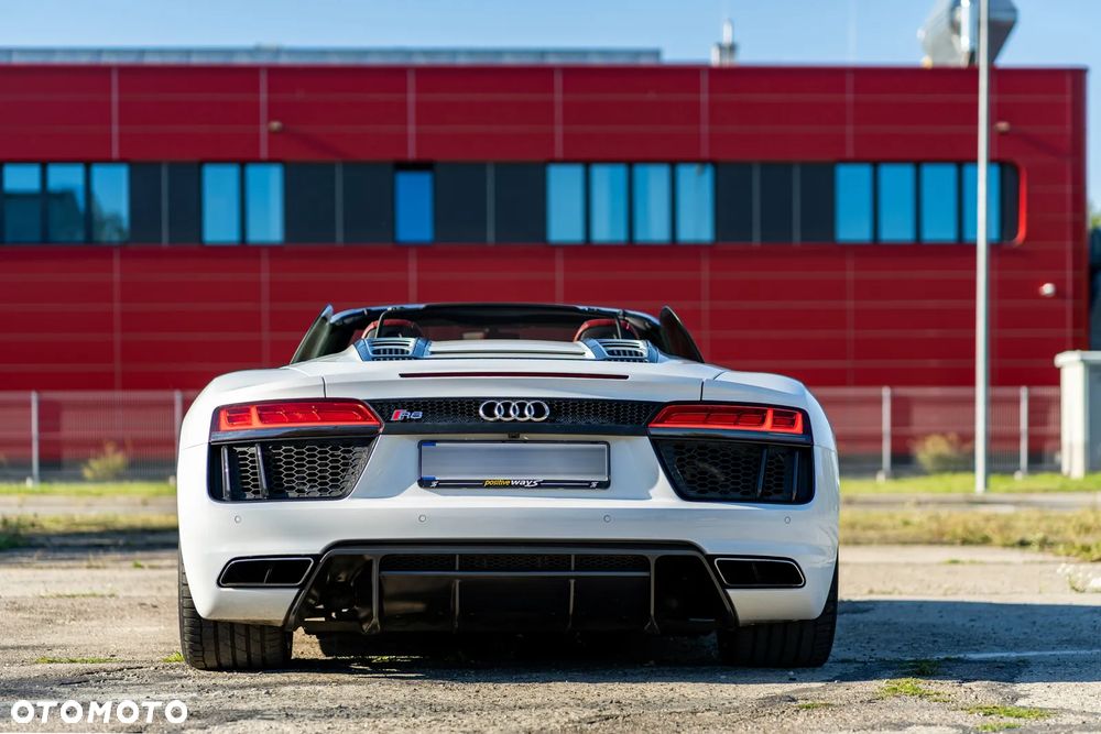 Audi R8 Spyder - 12