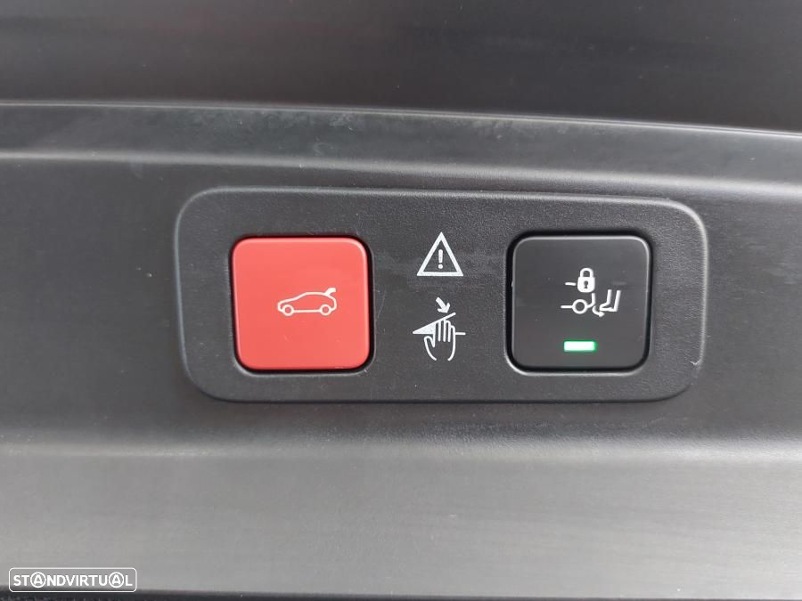 Peugeot 5008 1.2 PureTech Allure EAT8 - 17