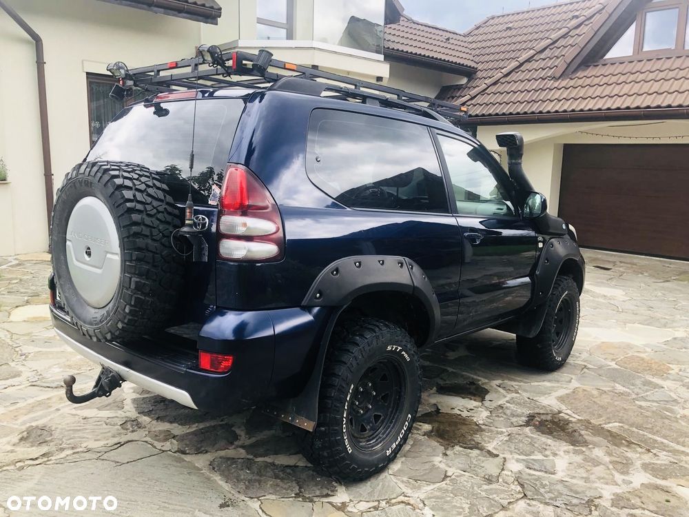 Toyota Land Cruiser - 4