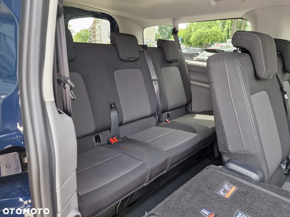 Volkswagen Caravelle - 23