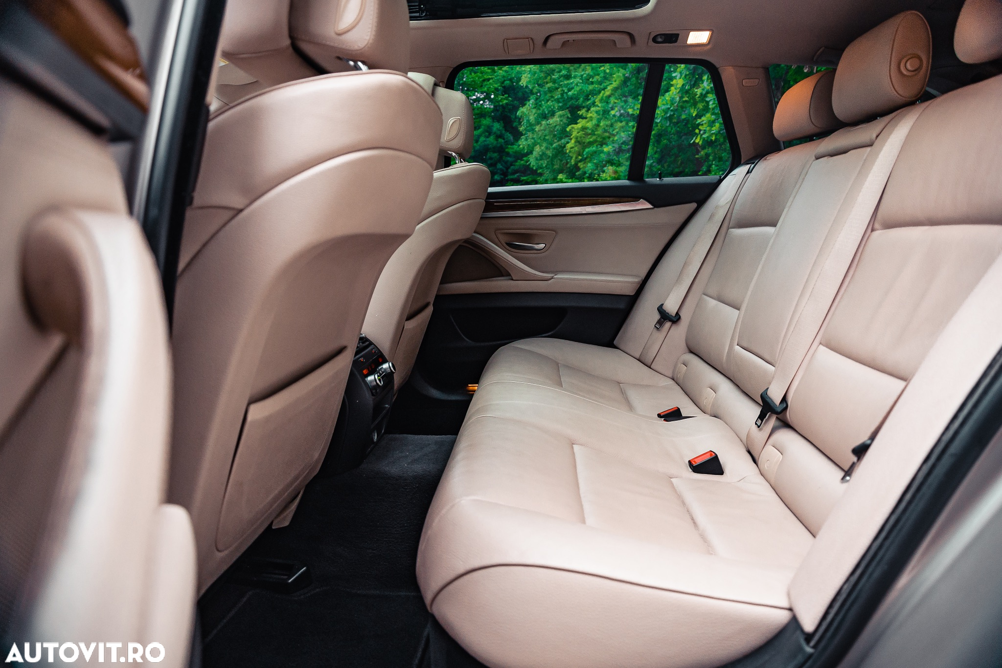 BMW Seria 5 535d Touring - 14