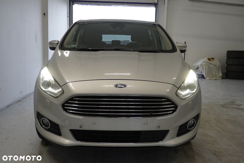 Ford S-Max 2.0 TDCi Titanium PowerShift - 8