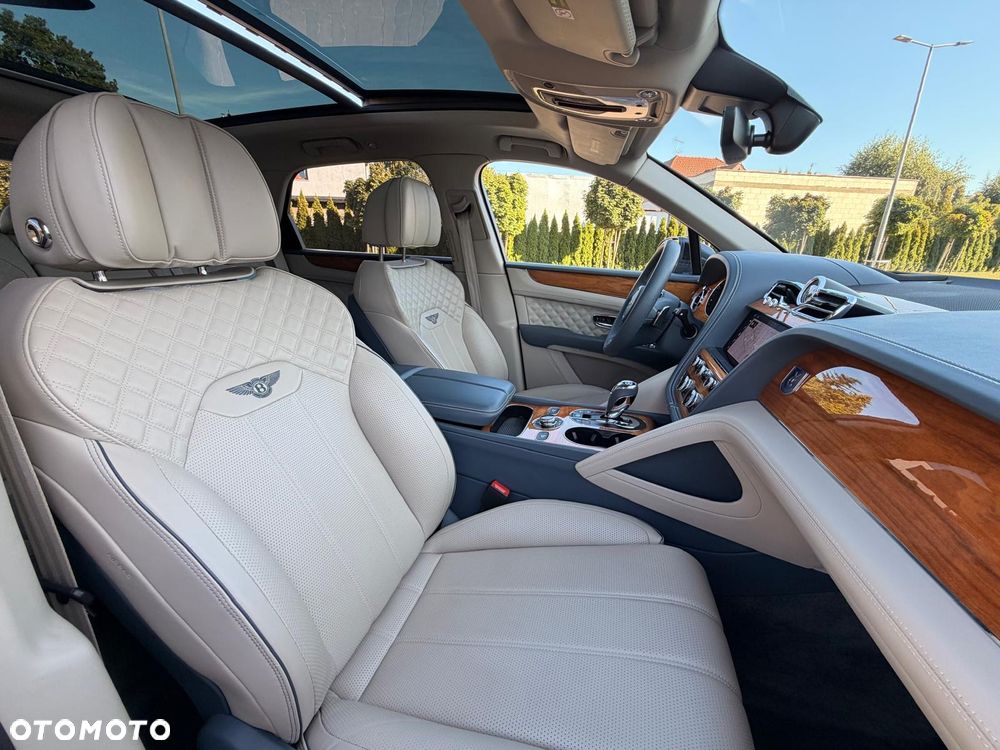 Bentley Bentayga - 18